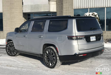 2022 Jeep Grand Wagoneer, three-quarters rear